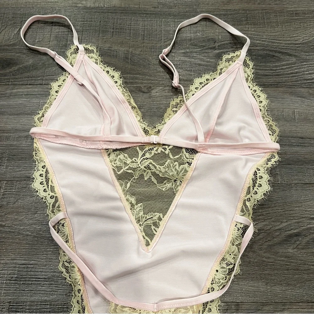 SKIMS velvet lace teddy lingerie one piece - Picture 6 of 7